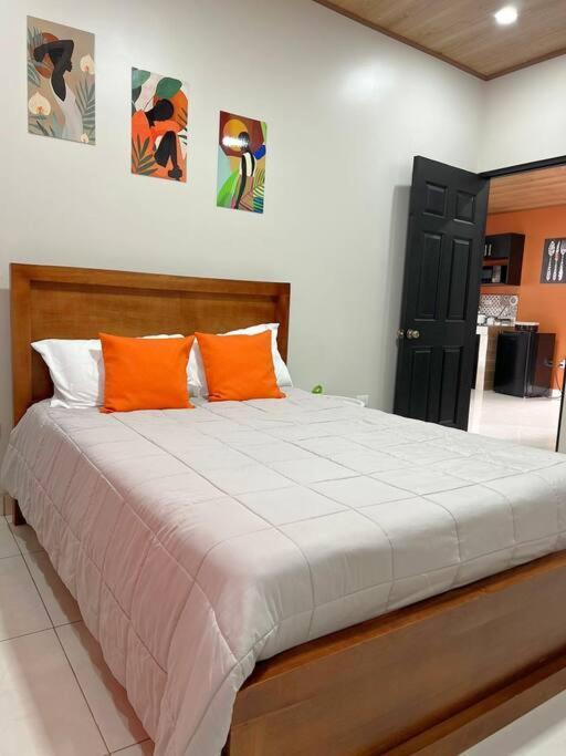 Orange Apartment 5 min aeropuerto Juan santamaria Alajuela Exterior foto